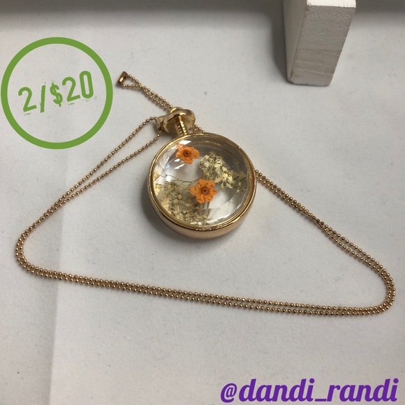 Fashion Jewelry Jewelry - Pressed Flower Pendant Necklace